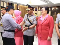 Kapolri Resmi Melantik Kapolda NTT Daniel Tahi Monang, Johni Asadoma Mendapat Jabatan Baru di Mabes Polri