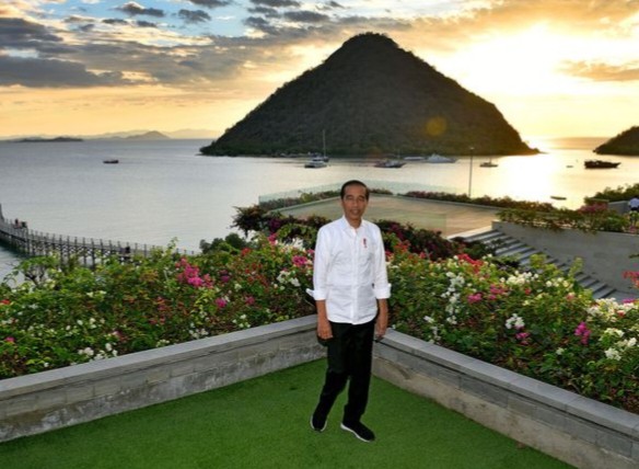 Gelombang kebahagiaan melanda dunia properti Indonesia seiring dengan kabar gembira akan kunjungan Presiden Republik Indonesia, Joko Widodo, ke kota super premium, Labuan Bajo, Kabupaten Manggarai Barat, Nusa Tenggara Timur (NTT).