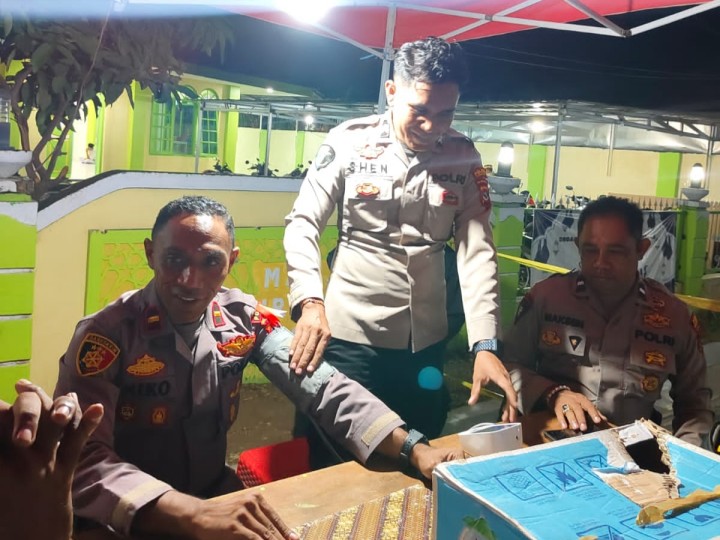 Sidokkes Polres Mabar Berikan Pelayanan Kesehatan Bagi Petugas Maupun Masyarakat