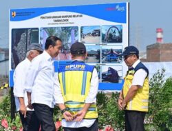 Presiden Jokowi Tinjau Lokasi Proyek Pengendalian Banjir Rob di Tambak Lorok
