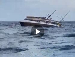 BREAKING NEWS: Kapal Phinisi Hampir Tenggelam di Perairan Selatan Pulau Padar