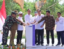 Presiden Jokowi Pimpin Peletakan Batu Pertama Pembangunan RGE di IKN