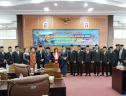 29 Anggota DPRD Manggarai Barat Dilantik, Mario Pranda Absen