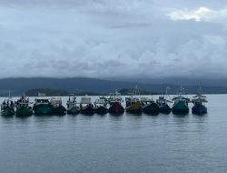 Belasan Kapal Diduga Ilegal Ditangkap dalam Patroli Gabungan Polair dan Nelayan di Mabar