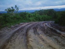 Jalan Rusak Parah di Nagerawe, Janji Pemda Tinggal Wacana