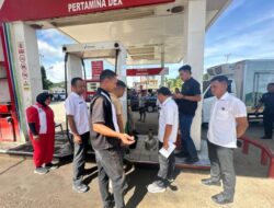 Polres Manggarai Barat Gerebek Empat SPBU, Satu Ditemukan Pakai Timbah Bocor