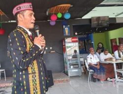 Salam Saputangan dan Politik Kesetaraan ala Marten Mitar