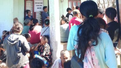 Warga Keluhkan Pungutan Saat Penyaluran Bantuan Pangan di Desa Riung