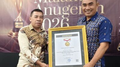 Kades Batu Cermin Marianus Yono Jehanu Raih Anugerah Tokoh Inspiratif Indonesia 2026 dari SMSI