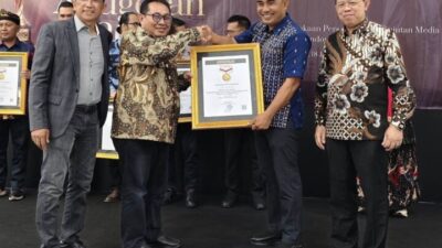 Kades Batu Cermin Marianus Yono Jehanu Raih Anugerah Tokoh Inspiratif Indonesia 2026 dari SMSI