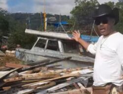 Feri Adu Desak Pemilik Kapal Rongsokan Angkut Bangkai Kapal dari Pulau Bajo: “Pulau Bajo Bukan Tong Sampah Kapal”
