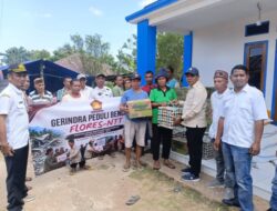 Gerindra Peduli Bencana Flores, Fidelis Sukur Salurkan Sembako untuk Korban Gempa di Desa Robo