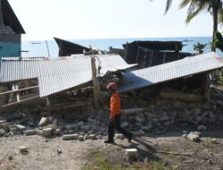 Tangis di Antara Puing-Puing Gempa: 55 Nyawa Melayang, Manggarai Timur Masih Berduka