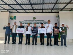 Menteri Agama Serahkan Bantuan Rp3 Miliar untuk Korban Gempa Flores, Tekankan Persaudaraan dan Toleransi Antarumat Beragama