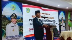 Wabup Yulianus Weng Lantik 11 Pejabat Administrator, Tegaskan Jabatan Adalah Amanah